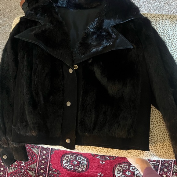 Elegant Black Mink Fur jacket